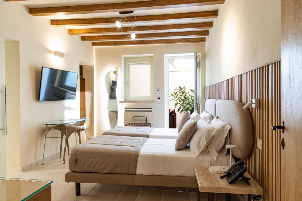 Pollicastro Boutique Hotel Lecce Bagian luar foto